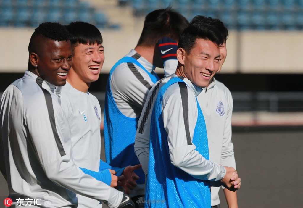 中国队备战全力以赴，冲击大赛冠军一诺千金的简单介绍